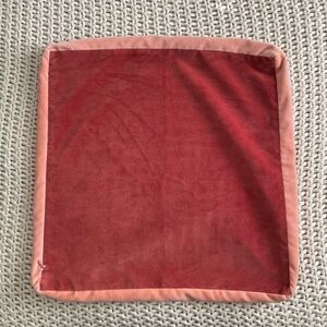 Jiti Modern Boxed Border Throw Pillows